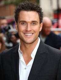 Owain Yeoman Kimdir? Biyografisi, Oynadığı Dizi ve Filmler